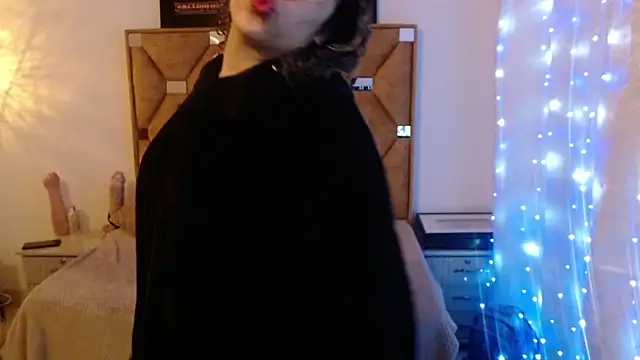 Snapshot of CATTALINAHOT chatting on February 10, 2026, 2:43 am CATTALINAHOT online show from February 10, 2026, 2:43 am