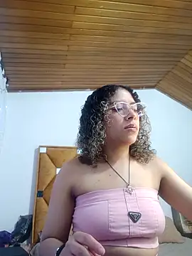 CATTALINAHOT online show from March 20, 2026, 5:19 am