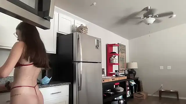 bambifarrina online show from September 14, 2025, 5:13 pm