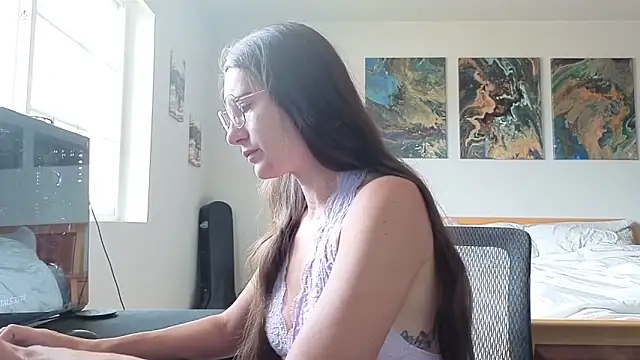 Snapshot of bambifarrina chatting on June 11, 2026, 2:58 pm bambifarrina online show from June 11, 2026, 2:58 pm
