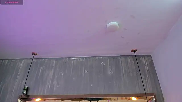 Foxxy Doll online show from April 15, 2026, 2:43 pm