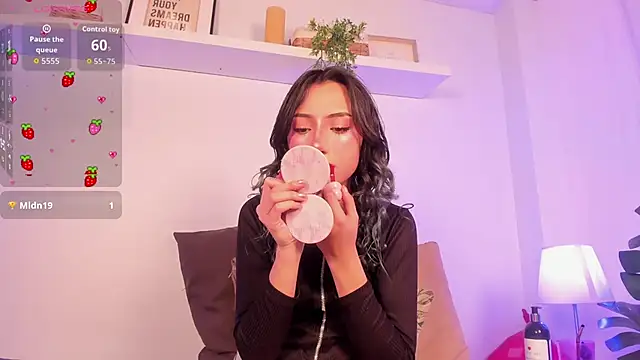 Vampgyal online show from March 2, 2026, 11:11 pm