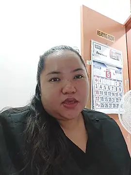 LianaCruzado online show from May 22, 2026, 2:37 pm