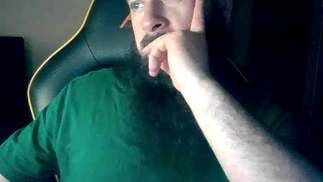 Snapshot of LondonMan1988 chatting on February 2, 2026, 3:44 pm LondonMan1988 online show from February 2, 2026, 3:44 pm