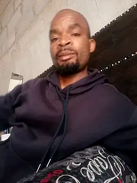 Snapshot of mdavazo00 chatting on October 3, 2025, 9:00 am mdavazo00 online show from October 3, 2025, 9:00 am