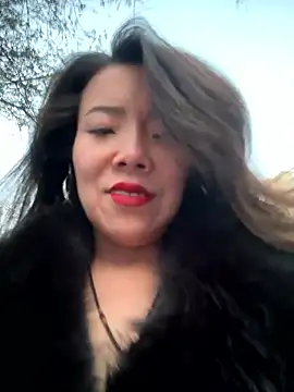 anna yngs online show from January 15, 2026, 10:18 am