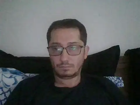 ceyn9674 online show from November 29, 2025, 9:09 am