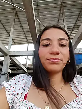 -juicy  online show from October 10, 2025, 8:53 pm