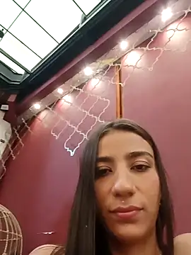 -juicy  online show from October 25, 2025, 10:21 pm