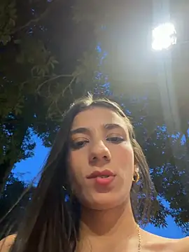 -juicy  online show from June 13, 2026, 11:24 pm