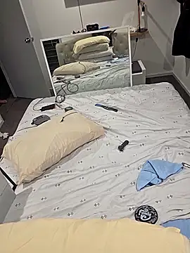 iamthepublickmasterbater online show from February 20, 2026, 2:19 pm