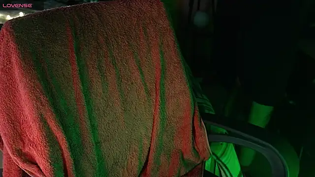 Snapshot of NidhiChandra chatting on December 18, 2025, 7:07 pm NidhiChandra online show from December 18, 2025, 7:07 pm