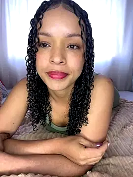 Snapshot of Yasmin777_ chatting on October 7, 2025, 8:43 pm Yasmin777 online show from October 7, 2025, 8:43 pm