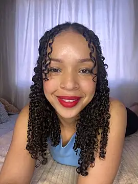 Snapshot of Yasmin777_ chatting on November 10, 2025, 9:20 pm Yasmin777 online show from November 10, 2025, 9:20 pm