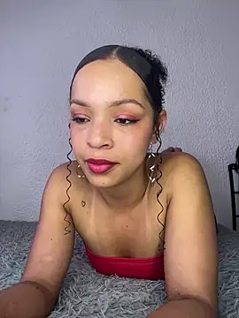 Yasmin777  online show from February 14, 2026, 7:14 pm