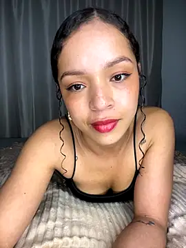 Snapshot of Yasmin777_ chatting on September 21, 2025, 1:11 am Yasmin777 online show from September 21, 2025, 1:11 am