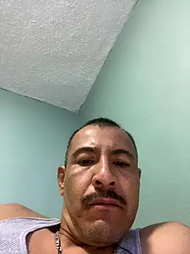 Snapshot of Chillo956 chatting on October 10, 2025, 3:40 am Chillo956 online show from October 10, 2025, 3:40 am