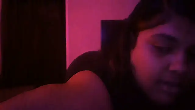 Snapshot of 1n0nlythroat chatting on June 27, 2026, 12:22 pm 1n0nlythroat online show from June 27, 2026, 12:22 pm
