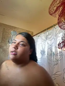 Snapshot of 1n0nlythroat chatting on June 29, 2026, 11:26 pm 1n0nlythroat online show from June 29, 2026, 11:26 pm