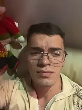 Snapshot of ALPHA_DOMINUS_ chatting on December 14, 2025, 12:50 am ALPHA DOMINUS online show from December 14, 2025, 12:50 am