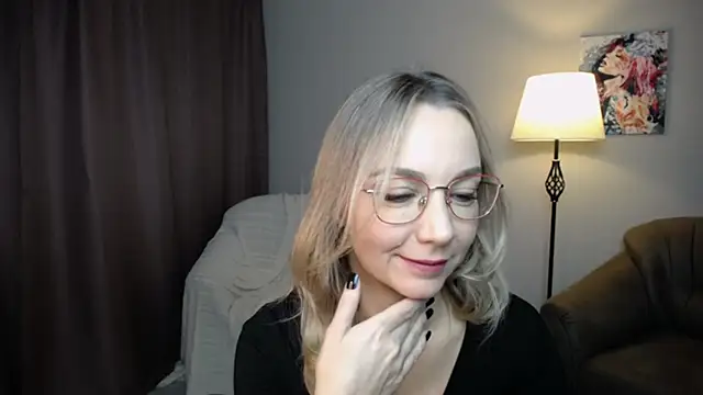 Snapshot of Ava_Elior chatting on October 29, 2025, 10:03 am Ava Elior online show from October 29, 2025, 10:03 am