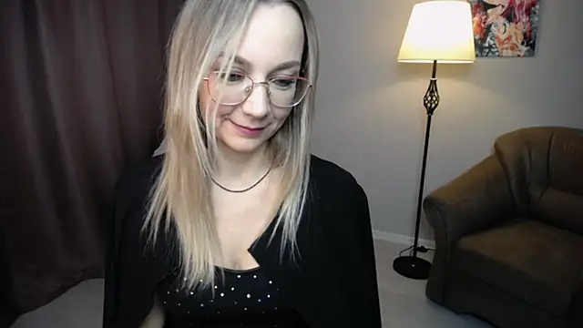 Snapshot of Ava_Elior chatting on November 8, 2025, 10:30 am Ava Elior online show from November 8, 2025, 10:30 am