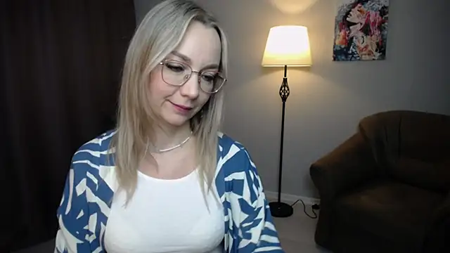 Snapshot of Ava_Elior chatting on November 29, 2025, 10:37 am Ava Elior online show from November 29, 2025, 10:37 am