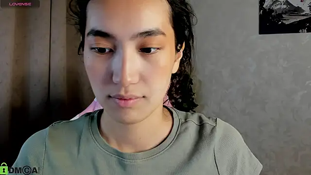 Snapshot of FlirtyAura chatting on November 26, 2025, 3:28 am FlirtyAura online show from November 26, 2025, 3:28 am