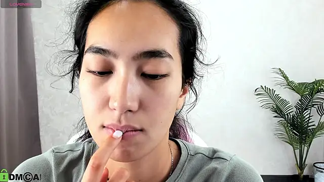 Snapshot of FlirtyAura chatting on November 13, 2025, 3:10 am FlirtyAura online show from November 13, 2025, 3:10 am