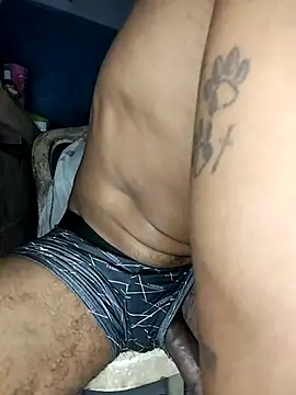 Snapshot of Kesurra chatting on February 6, 2026, 12:06 am Kesurra online show from February 6, 2026, 12:06 am