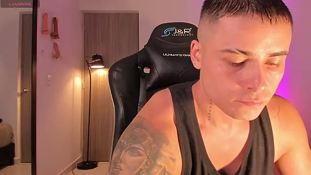 Snapshot of connorsmiith chatting on July 8, 2026, 2:03 am connorsmiith online show from July 8, 2026, 2:03 am