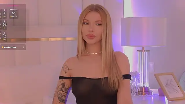 Snapshot of AriellaMelo chatting on November 26, 2025, 6:02 am AriellaMelo online show from November 26, 2025, 6:02 am