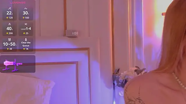 Snapshot of AriellaMelo chatting on February 11, 2026, 6:02 am AriellaMelo online show from February 11, 2026, 6:02 am