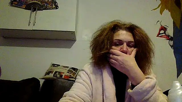 Snapshot of RubyyRosee chatting on November 25, 2025, 6:47 am RubyyRosee online show from November 25, 2025, 6:47 am