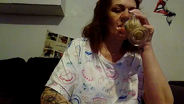 Snapshot of RubyyRosee chatting on May 4, 2026, 5:22 am RubyyRosee online show from May 4, 2026, 5:22 am