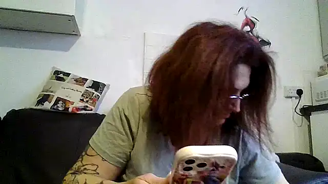 Snapshot of RubyyRosee chatting on May 19, 2026, 1:29 pm RubyyRosee online show from May 19, 2026, 1:29 pm