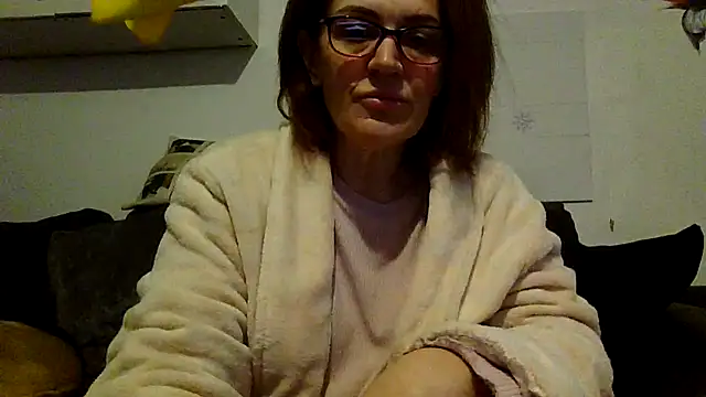 Snapshot of RubyyRosee chatting on December 1, 2025, 9:32 am RubyyRosee online show from December 1, 2025, 9:32 am