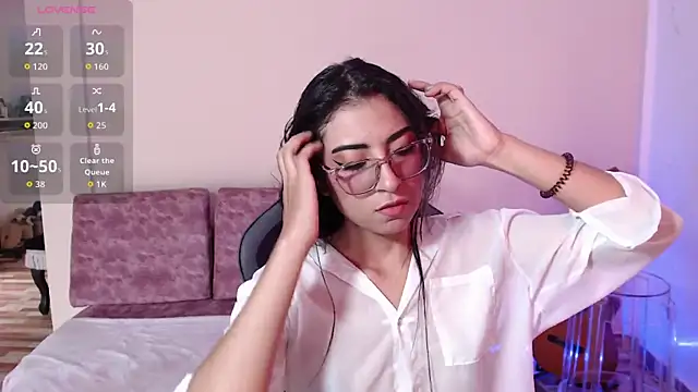 Susanahendrix online show from March 23, 2026, 6:19 pm