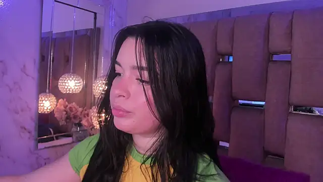 KateLee online show from March 24, 2026, 4:01 am