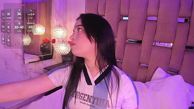 Snapshot of KateLee chatting on November 22, 2025, 2:27 pm KateLee online show from November 22, 2025, 2:27 pm