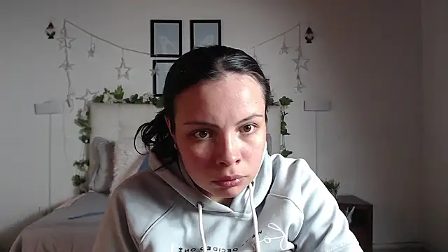 Snapshot of Megan_05_ chatting on April 30, 2026, 7:10 pm Megan 05 online show from April 30, 2026, 7:10 pm