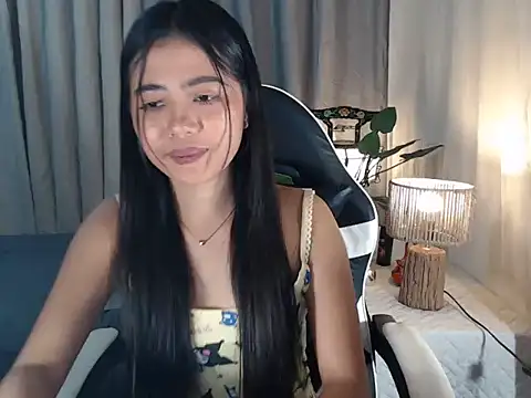 Snapshot of pinay_sharmelyn chatting on February 12, 2026, 1:44 pm pinay sharmelyn online show from February 12, 2026, 1:44 pm