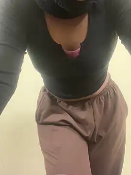 Snapshot of maya_telugu_22 chatting on December 20, 2025, 4:43 pm maya telugu 22 online show from December 20, 2025, 4:43 pm