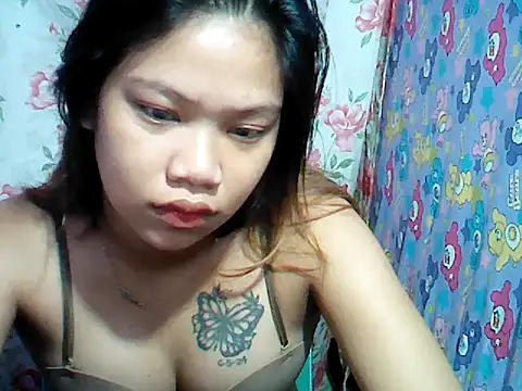 Snapshot of MorenaLovelyPinay24 chatting on December 4, 2025, 2:32 am MorenaLovelyPinay24 online show from December 4, 2025, 2:32 am