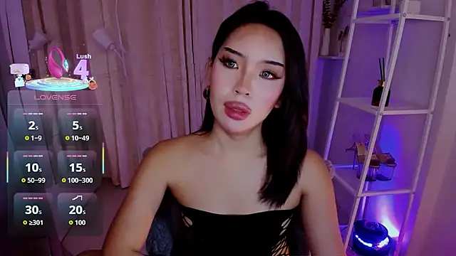 MS LUNA online show from November 30, 2025, 12:55 am