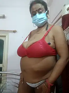 Snapshot of Barna_Love chatting on April 30, 2026, 6:37 pm Barna Love online show from April 30, 2026, 6:37 pm