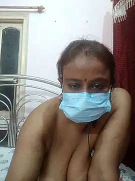 Snapshot of Barna_Love chatting on May 17, 2026, 5:35 pm Barna Love online show from May 17, 2026, 5:35 pm