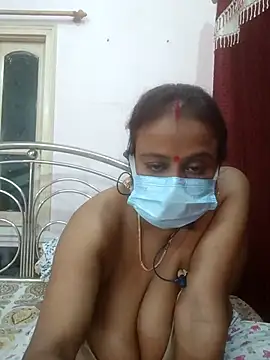 Snapshot of Barna_Love chatting on May 4, 2026, 5:27 pm Barna Love online show from May 4, 2026, 5:27 pm