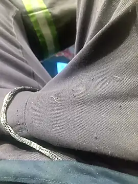 safadinhoo007 online show from November 15, 2025, 2:26 am