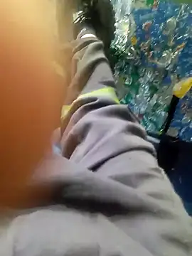 safadinhoo007 online show from November 29, 2025, 3:06 am